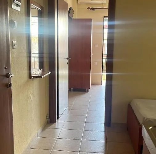 Herkules Apartahotel Olympiakí Aktí